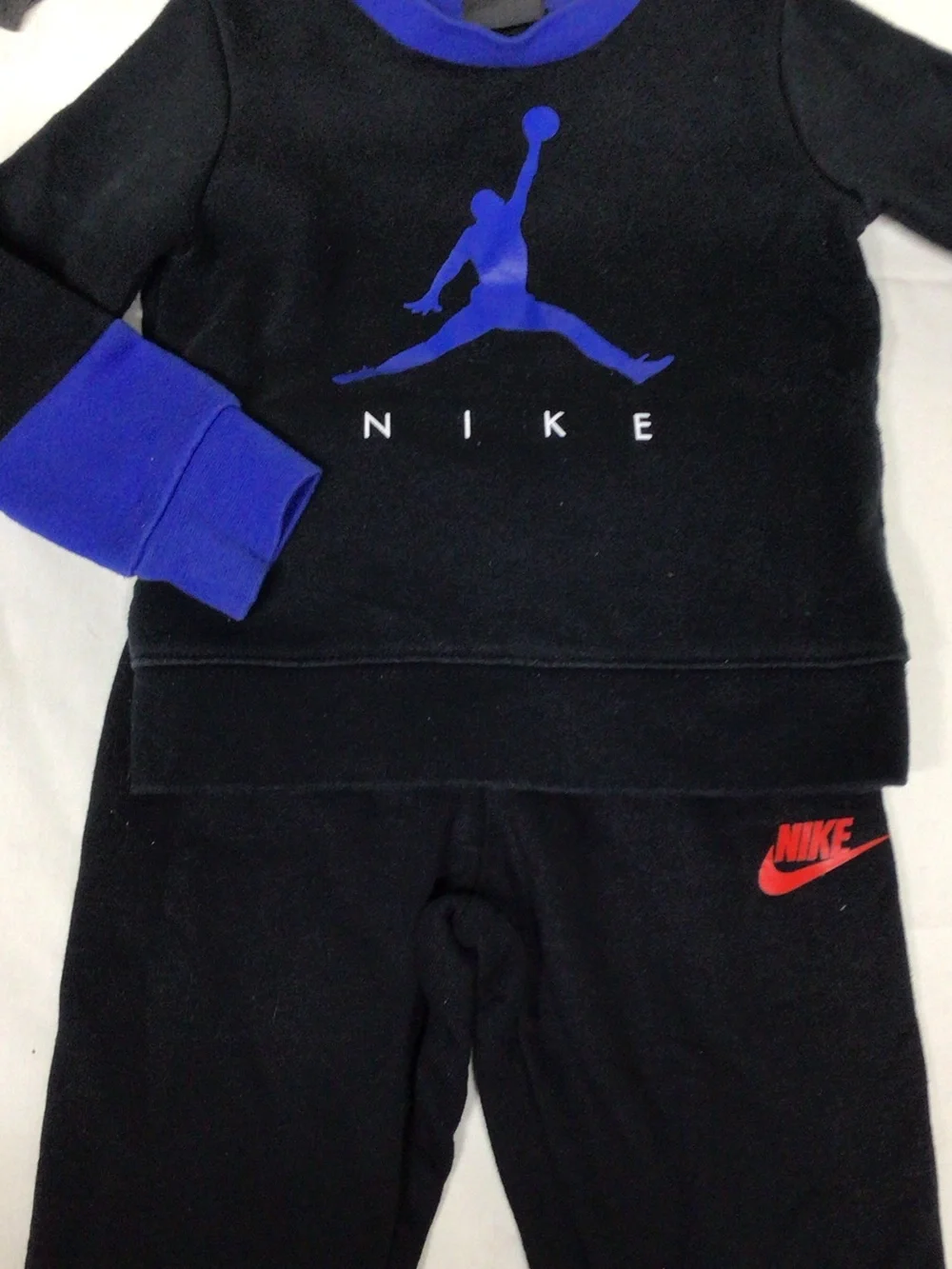 Nike Black Sweatshirt & Joggers Set with Royal Blue Logo.      2 t lot of pants